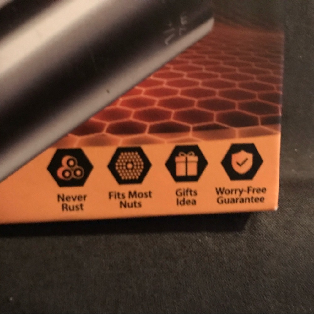 Universal Socket Tool - Picture 3 of 3